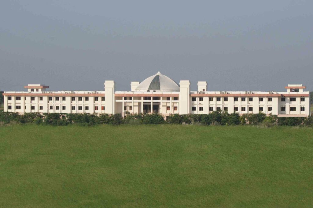 Invertis University Mba College Management College Bareilly 3edfxqz7k4